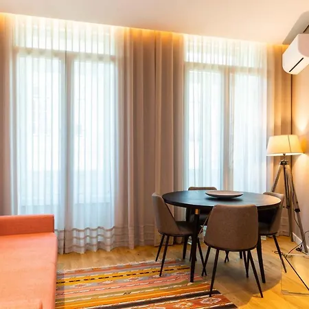 Viva Size Flats Clérigos