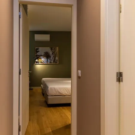 Viva Size Flats Clerigos 波尔图