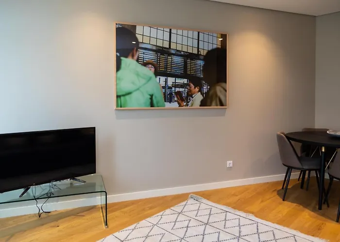 Viva Size Flats Clerigos