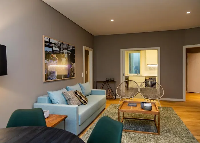 Viva Size Flats Clerigos