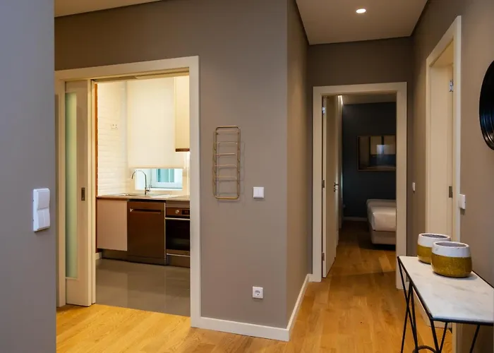 Viva Size Flats Clerigos