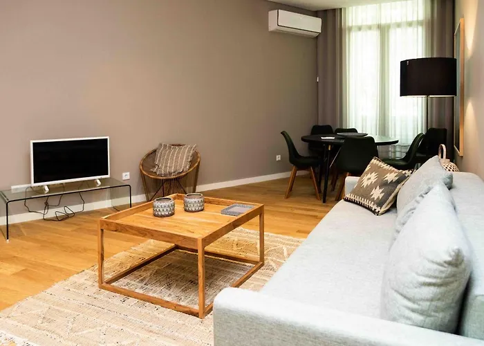 Viva Size Flats Clerigos * ポルト