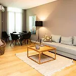 Viva Size Flats Clerigos Apartman *