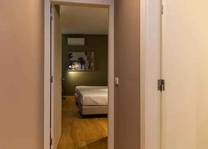 Viva Size Flats Clerigos ポルト